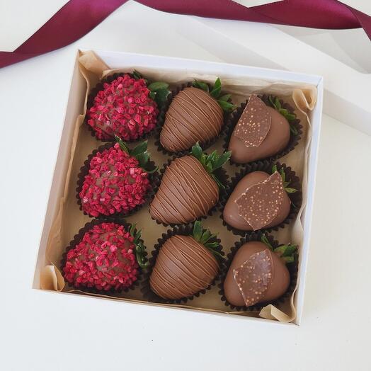 Fresa en chocolate "Choco", para cumpleaños, mamá, papá, amado, amado, colega, 9 piezas