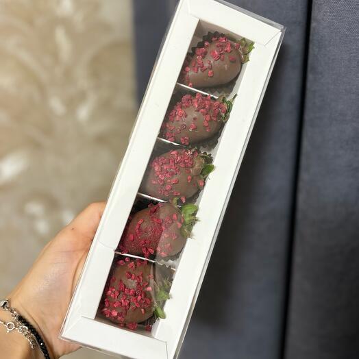 Клубника в шоколаде 5 шт