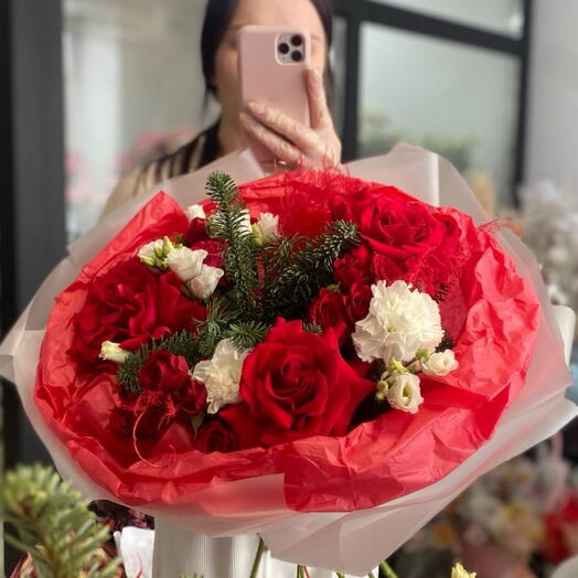 Красный зимний