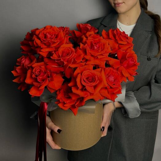 Композиция из ажурных роз