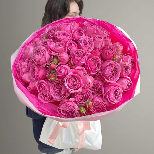 Ramo de rosas arbustos en forma de peonía Silva Pink