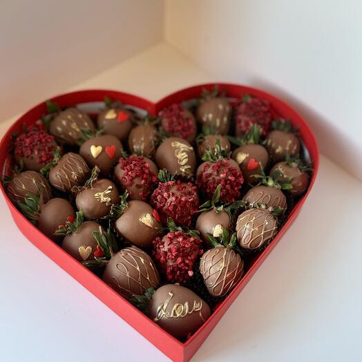 Fresa en chocolate "Amor" 25-28 piezas