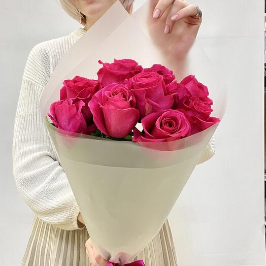 Bouquet of 9 bright pink roses