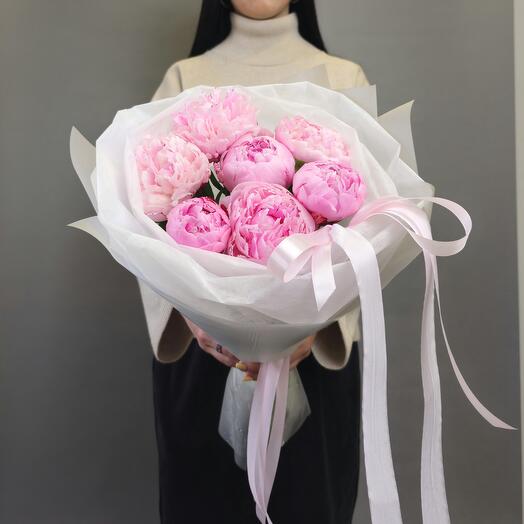 Пионы Сара Бернар букет в дизайнерская упаковке les fleur (В0055)