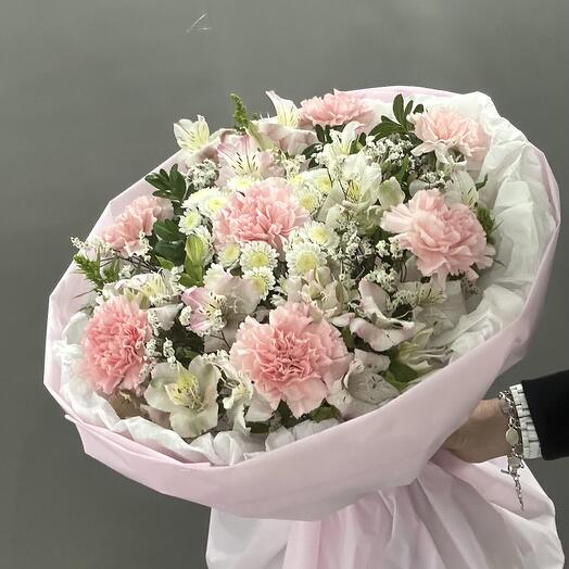 Букет из Dianthus, альстромерия, хризантемы