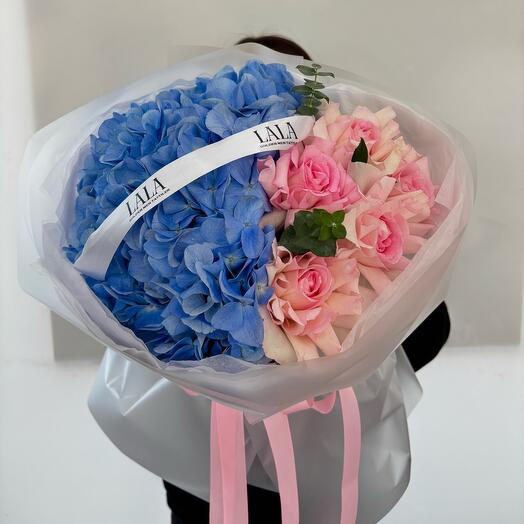 Евро-букет с гортензией (размер S)