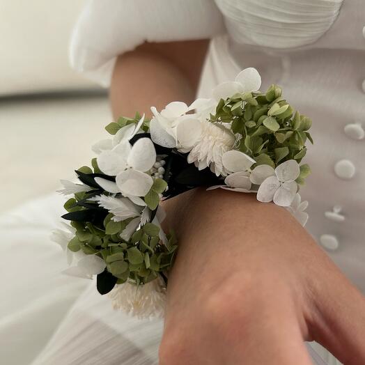 Браслет из стабилизированных цветов