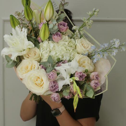 Букет лилий white Roses
