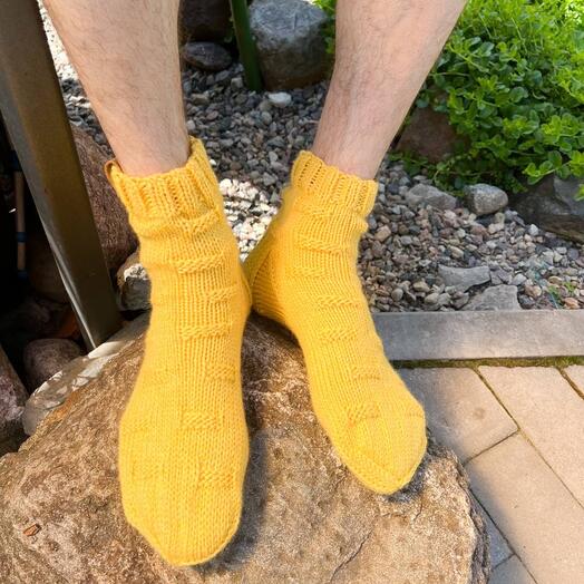 Вязаные мужские желтые шерстяные носки