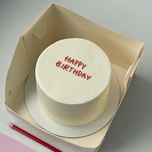 Бенто с красной надписью «HAPPY BIRTHDAY»