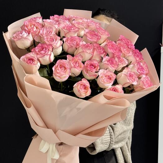 Метровые розы сорт Джумилия