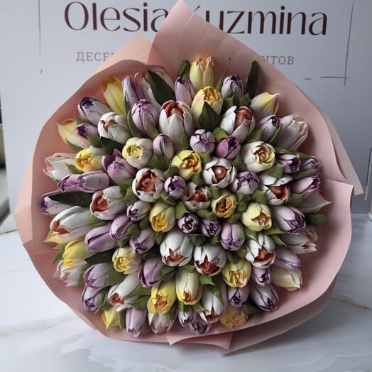 Зефирные тюльпаны. Зефирный букет в подарок для мамы. день мамы