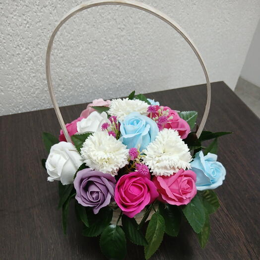 Корзиночка с мыльными ароматными розами