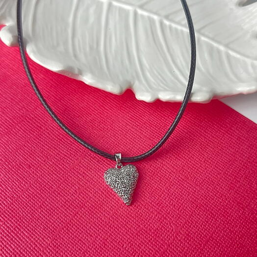 Подвеска на шнурке Сердце