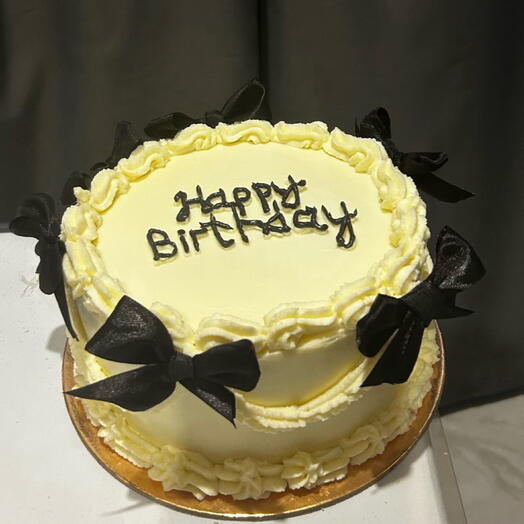 Тортик 1,5 кг Happy birthday в стиле «Ламбет» с бантиками на день рождения сестре, маме, подруге, девушке
