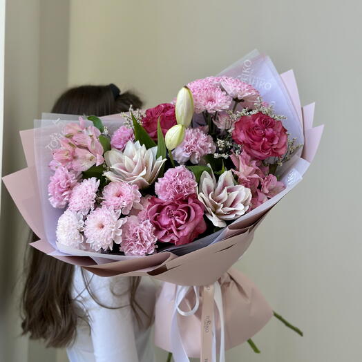 Букет с лилией и розами 🌸