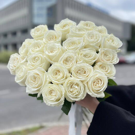 Розы "Плая Бланка" Эквадор, 25 шт. 60 см