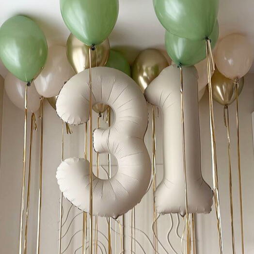 Цифры и шары с дождиком