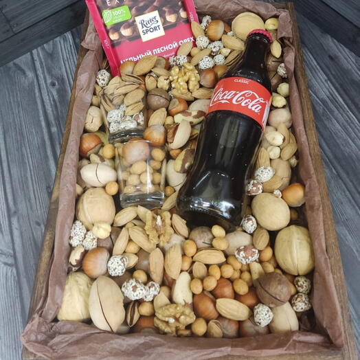 Букет из орехов для мужчины