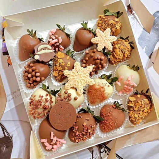 Клубника в бельгийском шоколаде с новогодними шоколадками 🎄 С НОВЫМ ГОДОМ 🎄🍾