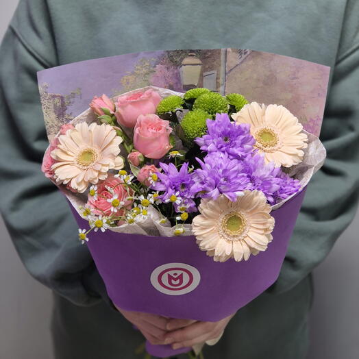 Букет с бежевыми георберами