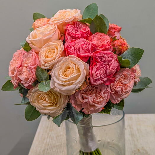 Wedding bouquet of roses