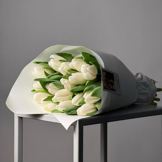 Моно букет «Растим». Белый тюльпан (M)