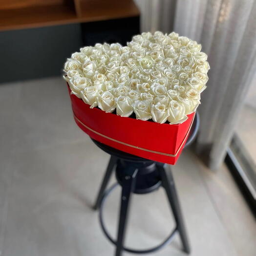 Luxury White Heart Roses Box