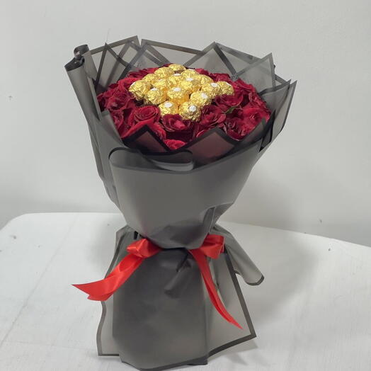Crimson Rocher – Rose   Ferrero