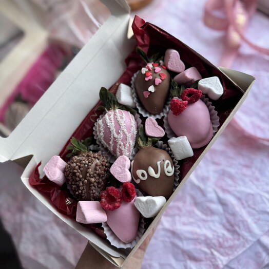 Клубника в шоколаде 6 шт