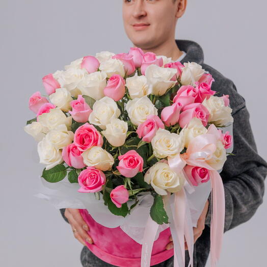 🌸 51 Роза белая и розовая в коробке