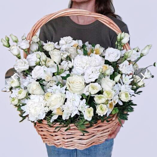 Композиция в корзине "Самой прекрасной🌸