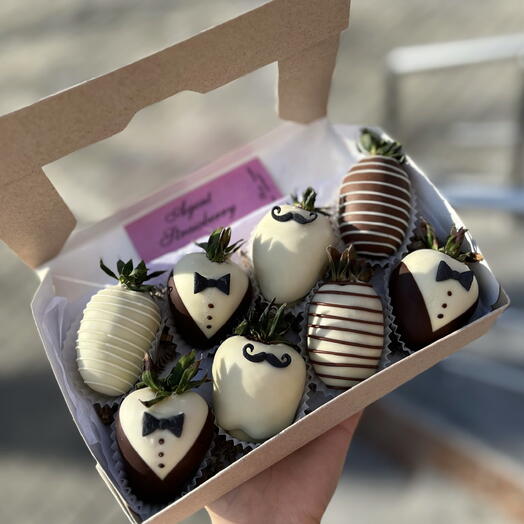 Клубника в шоколаде «Мужской» 8шт 🍓