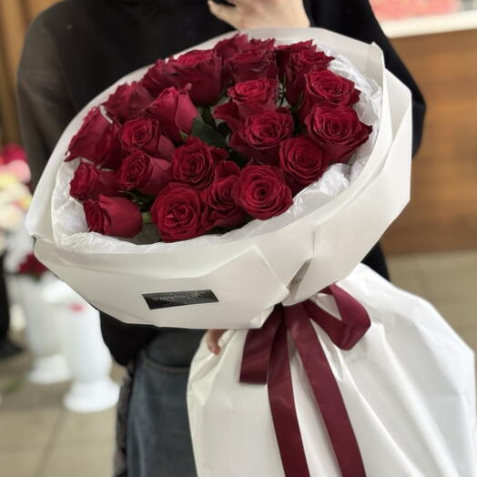 25 красных сердец