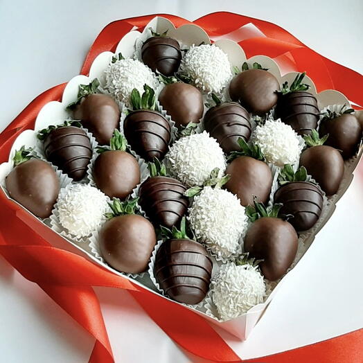 Клубника в шоколаде 🍓🍫
