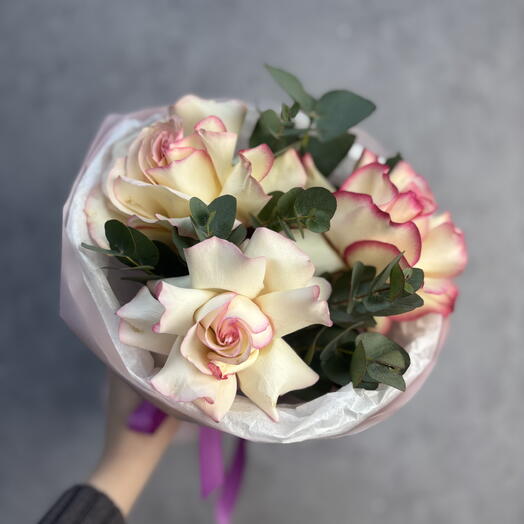 Мини букет из роз