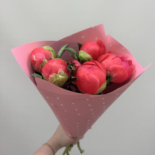 5 коралловых пионов 🩷🩷🩷