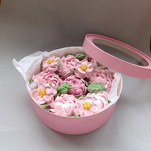 Зефирные пионы в шляпной коробке для мамы, бабушки, жене