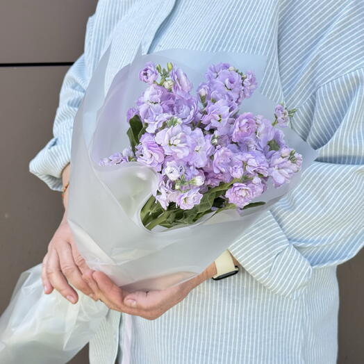 Букет из 5 веток кустовой ароматной  Матиолы💜