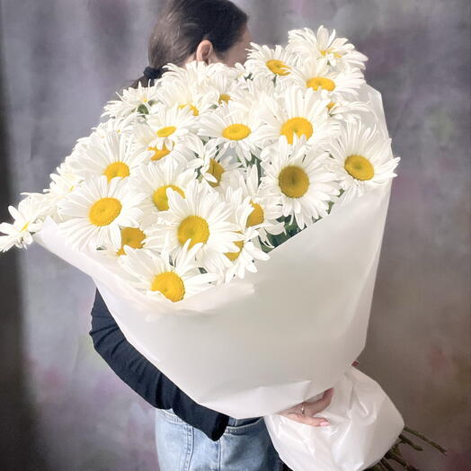 Шикарный букет из ромашек