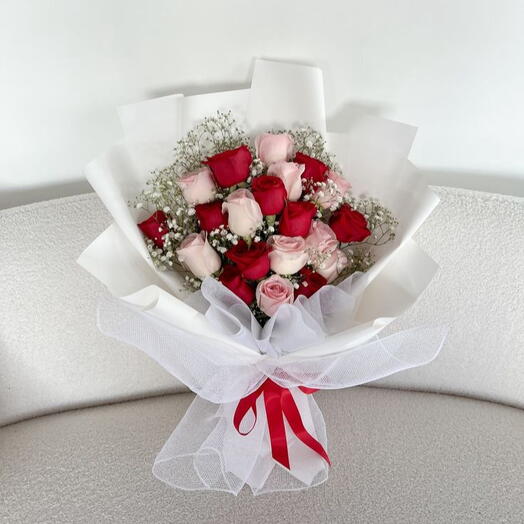 Romantic Red Pink Rose Bouquet – 20 Premium Roses