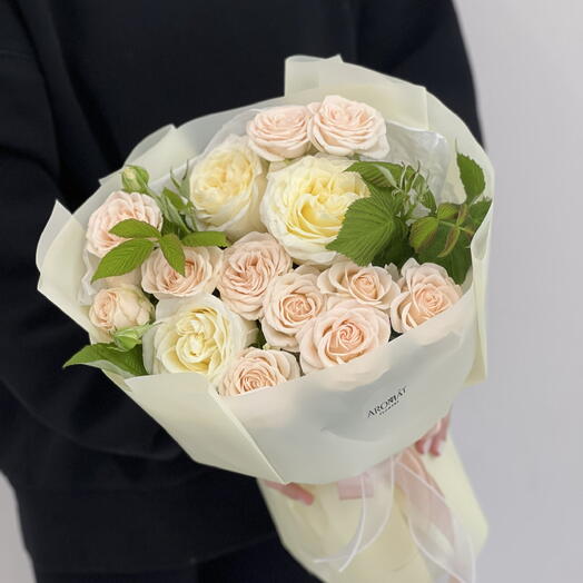 Кустовые розы 🌹пионовидные розы