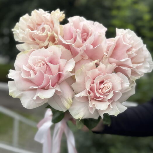 Пять нежных ажурных розочек под ленту 💕