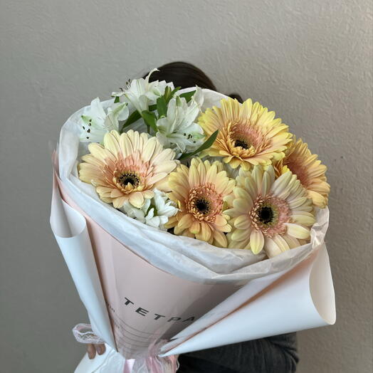 Здравствуй, школа! 📚 Авторский букет с герберой 🌸