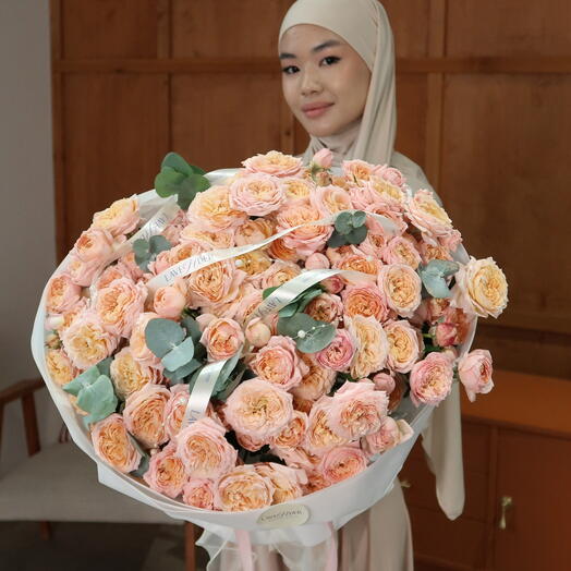 Premium bouquet of Julietta spray roses