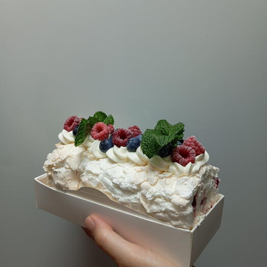 Меренговый рулет 0,5 кг малина