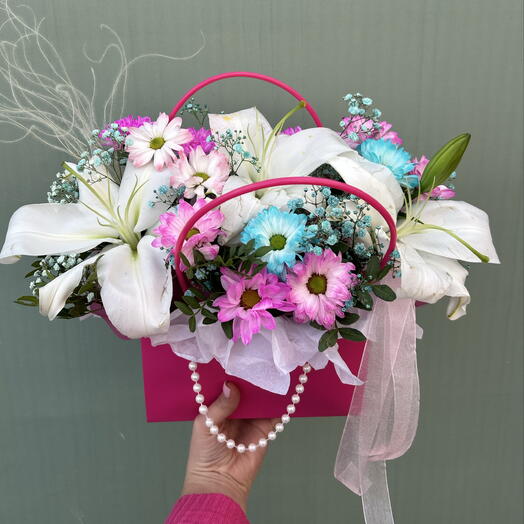 Композиция из Лили ( жемчужина 🌸)