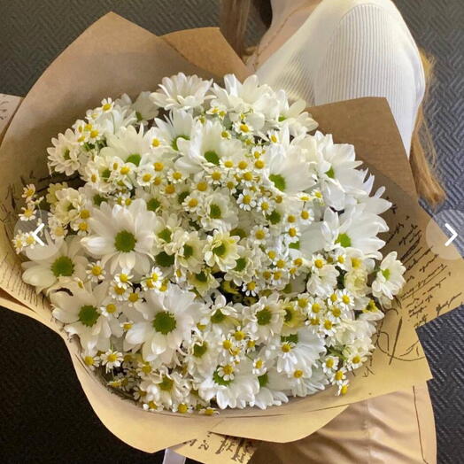 Моно букет из ромашек