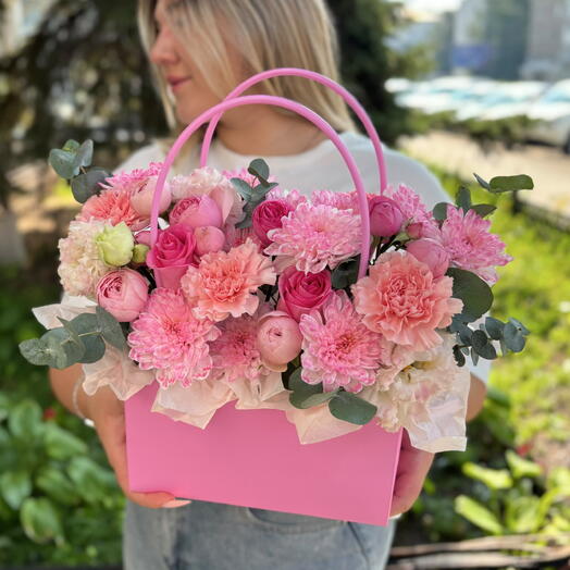 Композиция в сумочке  «Розовое пламя»