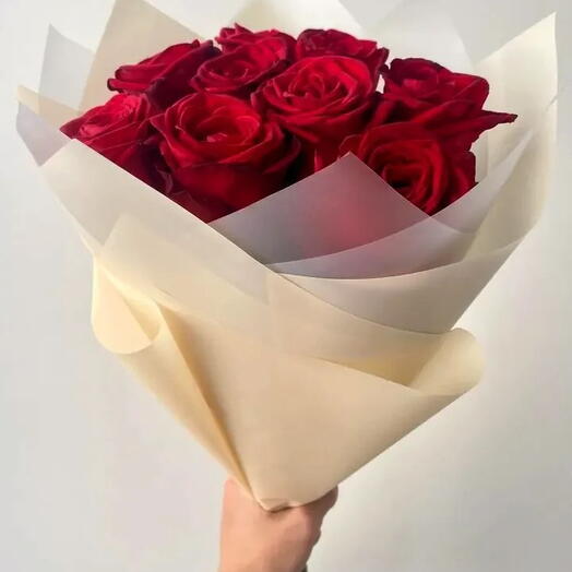 Букет «Бордо»: 9 роз Red Naomi